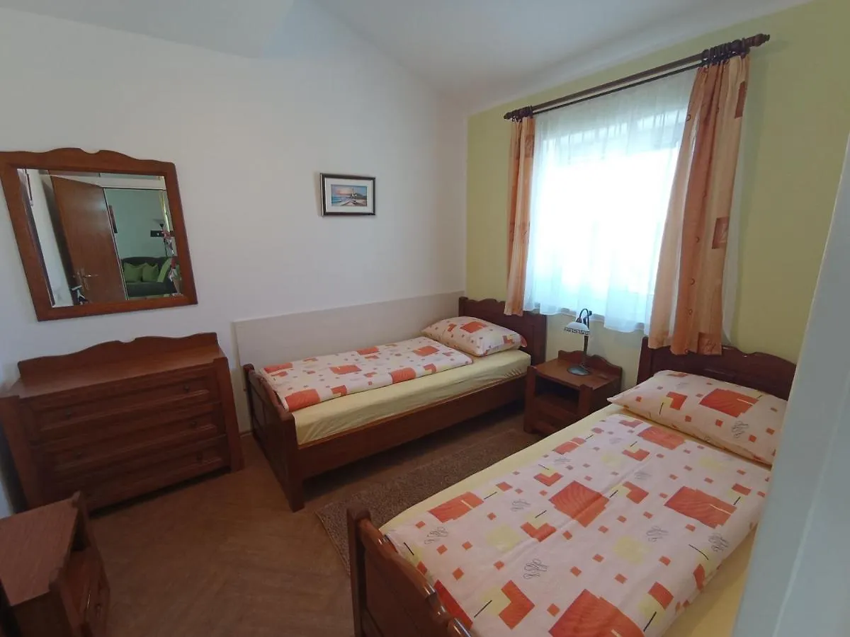 Apartments Tina Пула 0*,  Хорватия