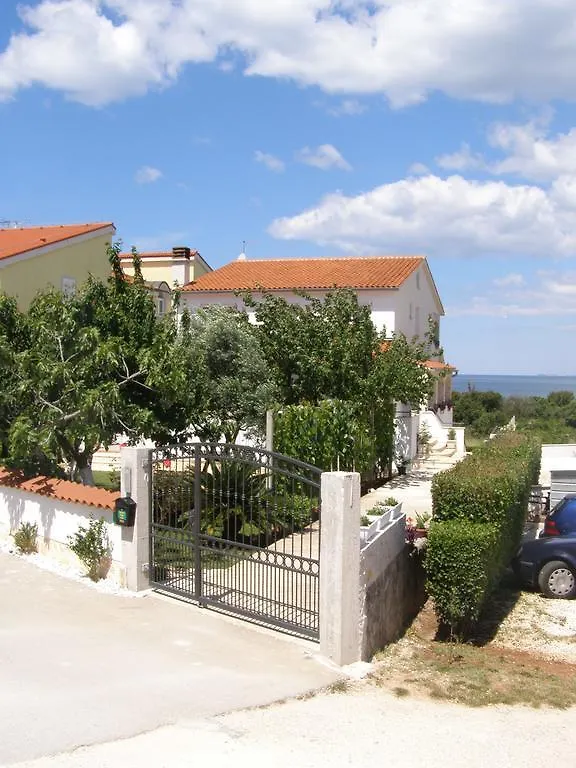 Apartments Tina Пула Хорватия