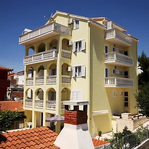 Zdravko Apartment Trogir